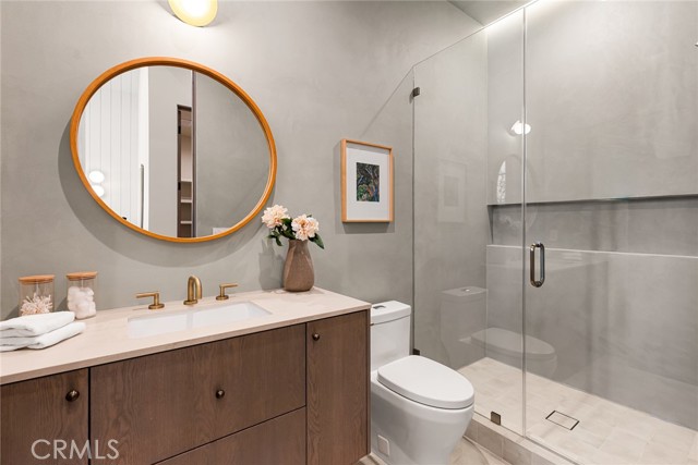 Detail Gallery Image 42 of 62 For 19026 Sprague St, Tarzana,  CA 91356 - 6 Beds | 6/1 Baths