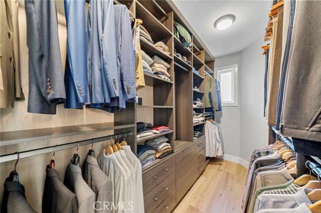 310 18th Street, Huntington Beach CA: https://media.crmls.org/medias/8f9a5997-e361-43b7-8243-30f498ac400e.jpg