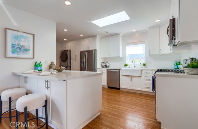 Detail Gallery Image 8 of 18 For 677 W 37th St, San Pedro,  CA 90731 - 3 Beds | 2 Baths