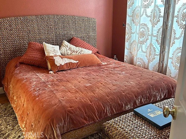 Detail Gallery Image 5 of 26 For 1020 S San Marino Way, Anaheim,  CA 92808 - 3 Beds | 2 Baths