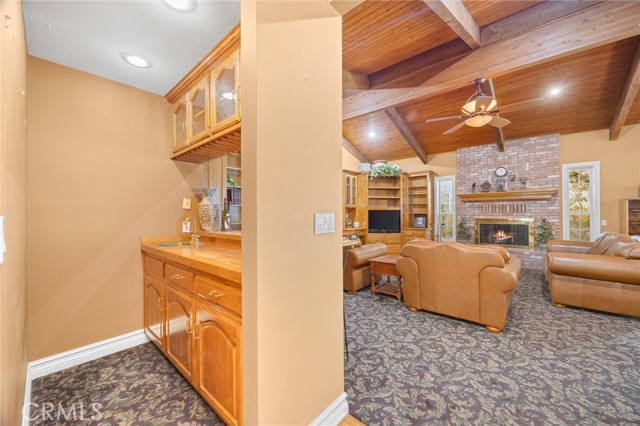 Detail Gallery Image 11 of 72 For 8905 Saint Cloud Ln, Bakersfield,  CA 93311 - 4 Beds | 4/1 Baths