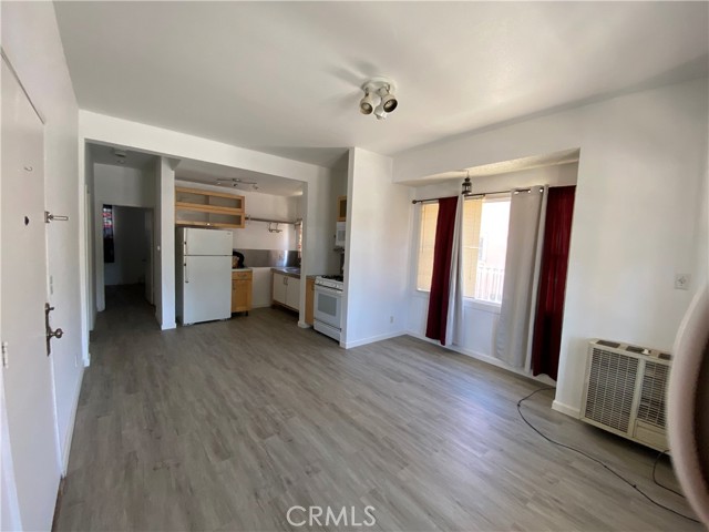 Detail Gallery Image 14 of 32 For 3755 Brockton Ave, Riverside,  CA 92501 - – Beds | – Baths