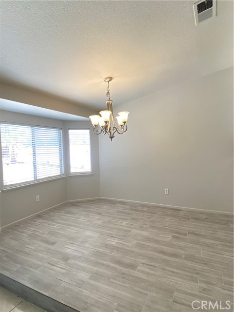 Detail Gallery Image 4 of 15 For 14663 Rio Grande Dr, Moreno Valley,  CA 92553 - 3 Beds | 2 Baths