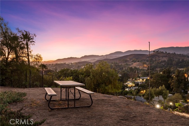 Detail Gallery Image 33 of 47 For 9658 Wheatland Ave, Sunland,  CA 91040 - 4 Beds | 4 Baths
