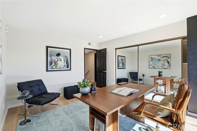 Detail Gallery Image 30 of 58 For 11127 La Maida #9,  North Hollywood,  CA 91601 - 3 Beds | 2/1 Baths