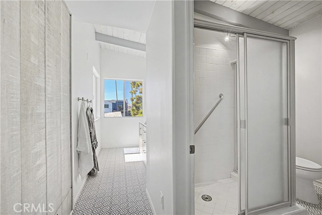 Detail Gallery Image 25 of 45 For 201 Avenue G, Redondo Beach,  CA 90277 - 4 Beds | 3 Baths