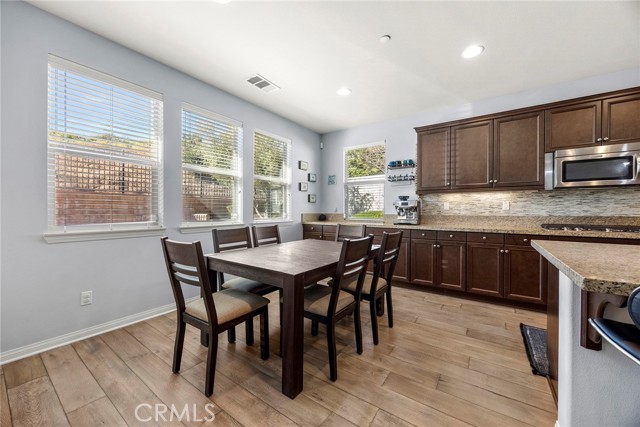 Detail Gallery Image 14 of 52 For 26261 Santiago Canyon, Corona,  CA 92883 - 5 Beds | 4/1 Baths