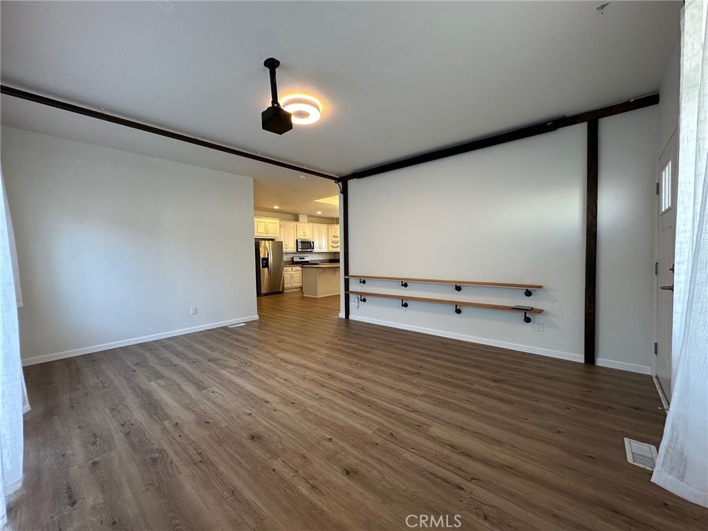 MLS #OC25227530 image #6