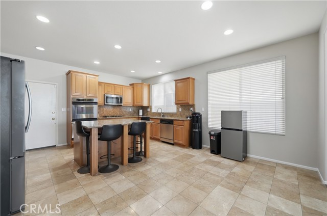 Detail Gallery Image 12 of 39 For 30923 Lajoe St, Menifee,  CA 92584 - 4 Beds | 3 Baths