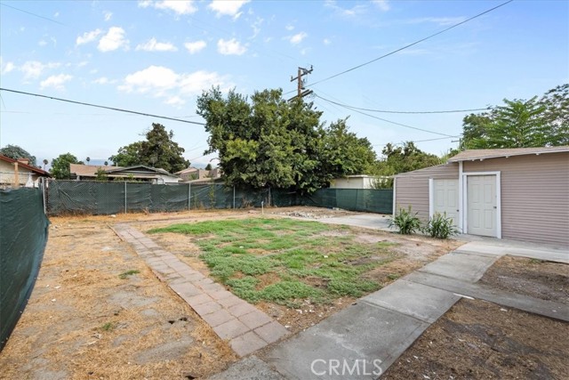 464 W 14th Street, San Bernardino CA: https://media.crmls.org/medias/8fa21a99-d4f5-4096-914c-c80dda118de8.jpg