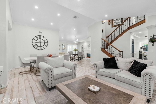 Detail Gallery Image 8 of 67 For 42962 Burlwood Dr, Lancaster,  CA 93536 - 4 Beds | 2/1 Baths
