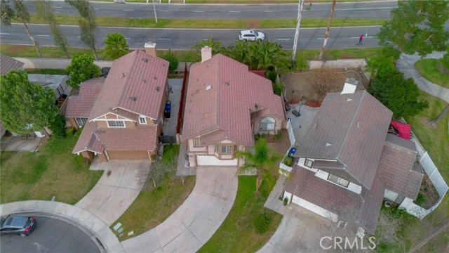 13584 Sutter Court, Fontana CA: https://media.crmls.org/medias/8fa2a056-2306-4b58-9942-8d9b72c31701.jpg