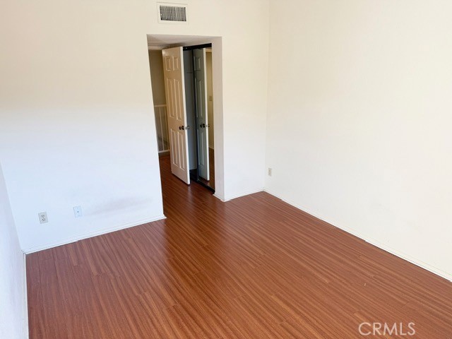 Detail Gallery Image 10 of 19 For 3105 Montrose Ave #3,  La Crescenta,  CA 91214 - 2 Beds | 2/1 Baths