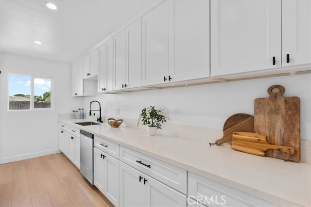 8316 Reseda Avenue, Fontana CA: https://media.crmls.org/medias/8fa2f7b5-0b6f-440b-835e-00bd0b5d8d17.jpg