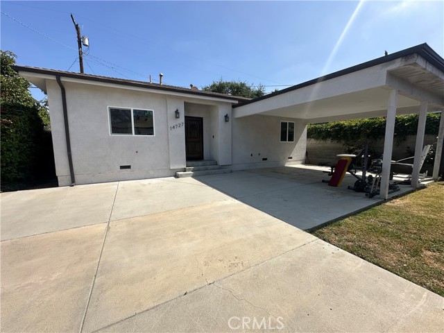 Detail Gallery Image 1 of 17 For 14727 Albers St, Sherman Oaks,  CA 91411 - 3 Beds | 2 Baths