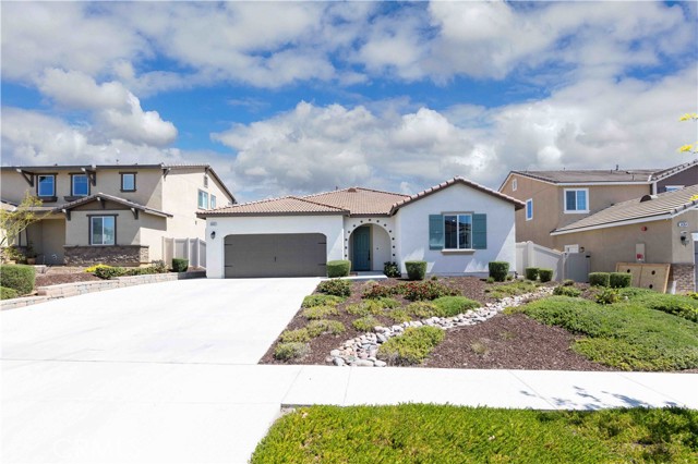 Detail Gallery Image 5 of 33 For 34352 Falls View Way, Murrieta,  CA 92563 - 3 Beds | 2 Baths