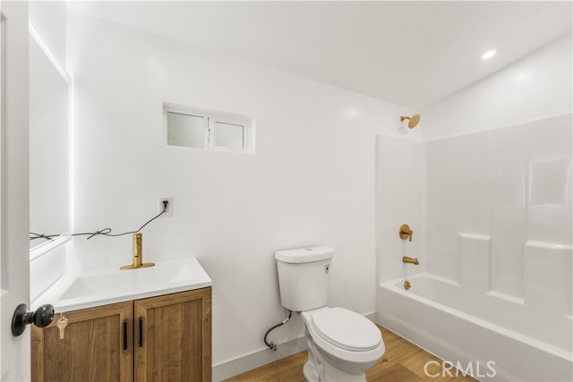 Detail Gallery Image 16 of 25 For 15320 Bledsoe, Sylmar,  CA 91342 - 3 Beds | 2 Baths