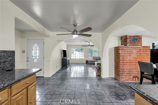 Detail Gallery Image 11 of 22 For 604 E Ash St, Brea,  CA 92821 - 4 Beds | 2 Baths