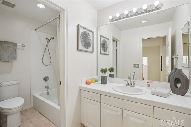 Detail Gallery Image 30 of 50 For 2889 Plaza Del Amo #405,  Torrance,  CA 90503 - 3 Beds | 2/1 Baths