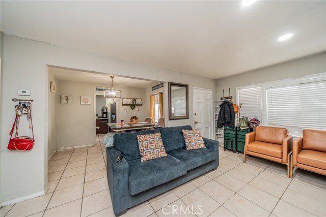 Detail Gallery Image 15 of 36 For 13512 Blvd Arrow, Fontana,  CA 92335 - 2 Beds | 1 Baths