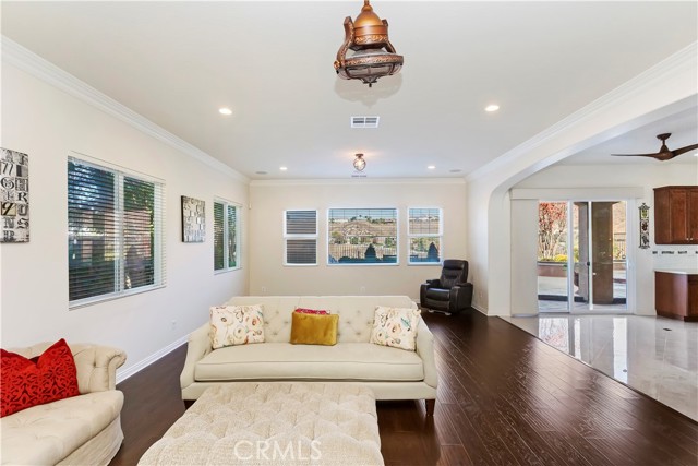 Detail Gallery Image 25 of 69 For 15720 Glendon Creek Ct, Riverside,  CA 92503 - 5 Beds | 4/1 Baths