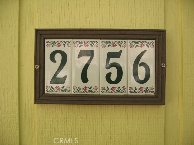 Detail Gallery Image 2 of 9 For 2756 Circle Dr, Running Springs,  CA 92382 - 2 Beds | 1/1 Baths