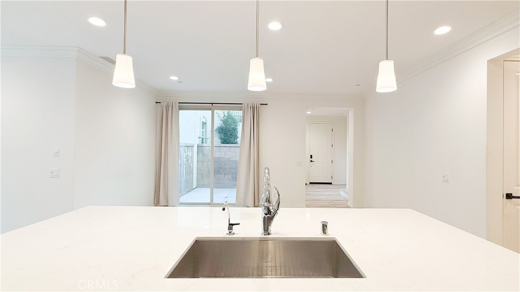 MLS #OC25272097 image #13