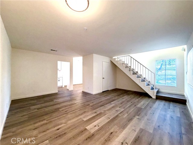 Detail Gallery Image 2 of 12 For 402 N Curtis Ave a,  Alhambra,  CA 91801 - 2 Beds | 1/1 Baths