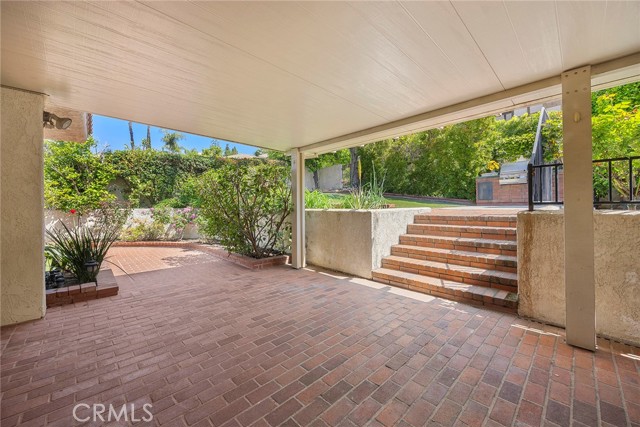 112 Morgan Ranch Road, Glendora CA: https://media.crmls.org/medias/8fa75933-c08e-4a91-81d1-c265ae4d4438.jpg