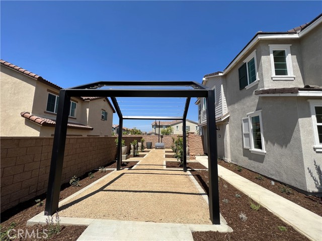 16036 Olivas Lane, Fontana CA: https://media.crmls.org/medias/8fa79c30-3264-4dad-bf7d-3f8dc7917dd8.jpg