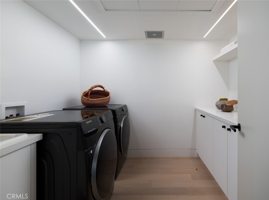 8fa7ab83 Eda3 4409 8642 5ad16dfba699