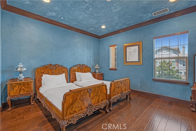 780 W Aster Place, Santa Ana CA: https://media.crmls.org/medias/8fa7b6aa-0dac-44c2-aa13-983f7bd405ca.jpg