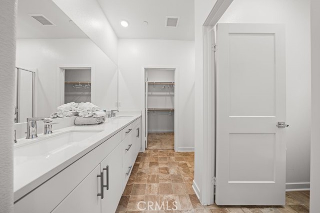 8254 Traveller Street, Chino CA: https://media.crmls.org/medias/8fa80705-8447-4999-8d57-9baacfb699f6.jpg