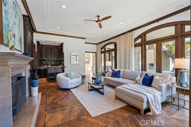 Detail Gallery Image 13 of 69 For 7 Shoreview, Newport Coast,  CA 92657 - 6 Beds | 7/3 Baths