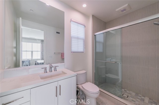 Detail Gallery Image 23 of 34 For 116 Imagination Trl, Irvine,  CA 92620 - 4 Beds | 3/1 Baths