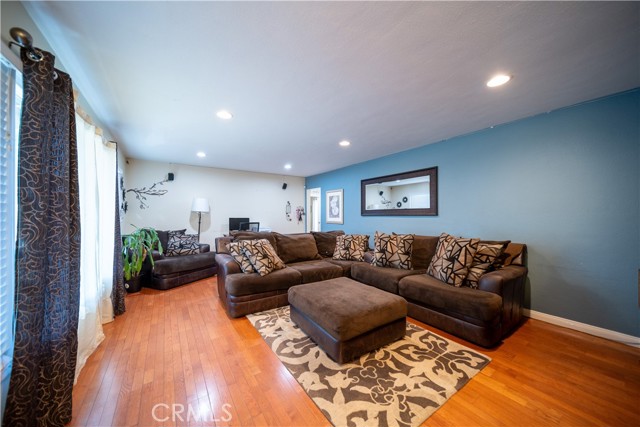 Image 1 of 26 For 209 Francis Street