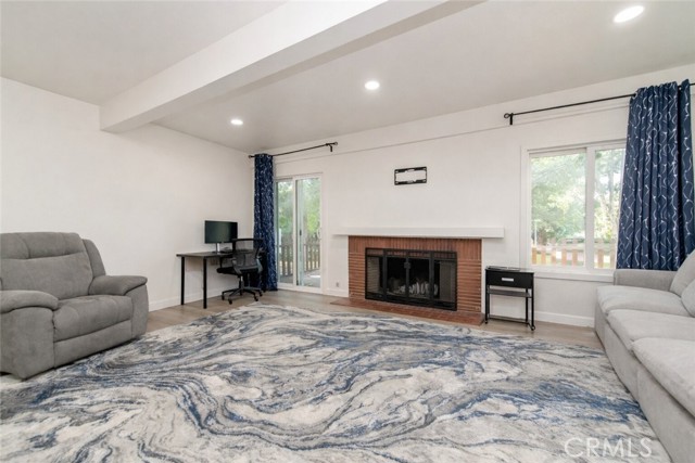 Image 23 of 35 For 8787 Via Linda