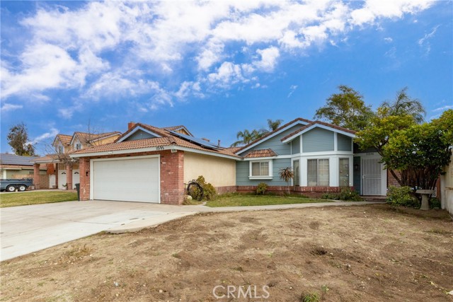 Image 3 for 11595 Oakwood Dr, Fontana, CA 92337