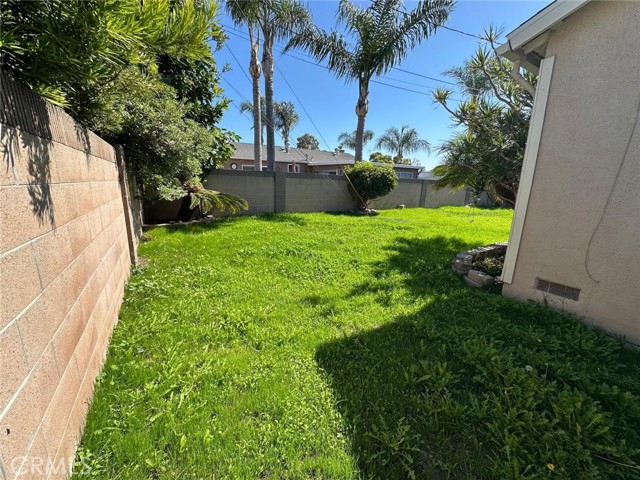 6372 Harvard Circle, Huntington Beach CA: https://media.crmls.org/medias/8faa91be-03a5-4336-8e02-7104dc3095a3.jpg