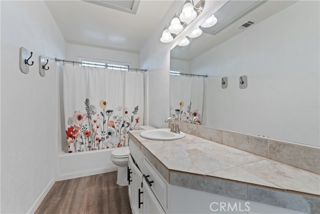 2433 N Knoll Avenue, Fresno CA: https://media.crmls.org/medias/8faa9595-e9ab-4a54-98ea-32ed30378537.jpg