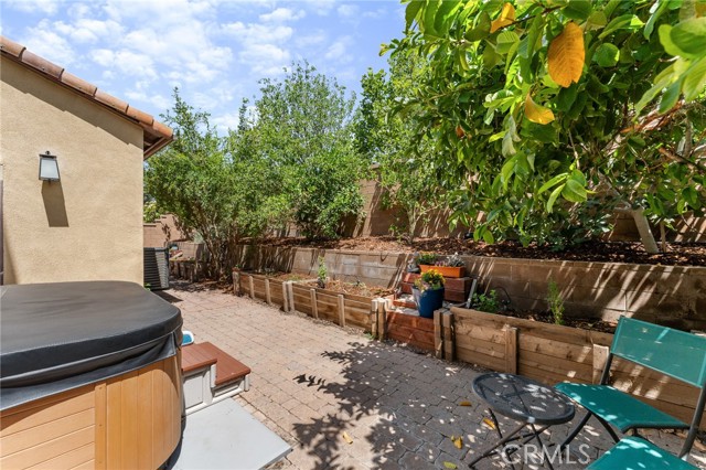 3943 E Lindenwood Drive, Ontario CA: https://media.crmls.org/medias/8fab03a5-687b-4bb3-8739-633794413af5.jpg