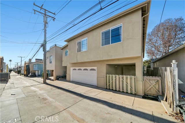 Detail Gallery Image 16 of 16 For 710 1/2 Marigold, Corona Del Mar,  CA 92625 - 2 Beds | 1 Baths