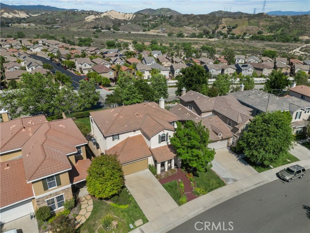 29266 Mission Trail Lane, Valencia CA: https://media.crmls.org/medias/8fac61f7-fabc-4013-8598-7f7bbda05332.jpg