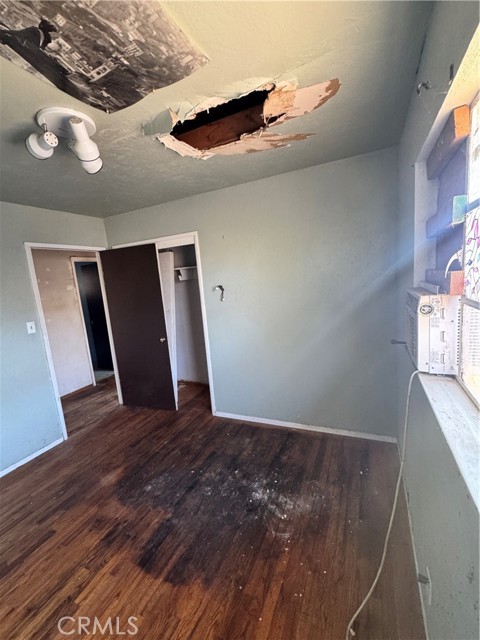 Detail Gallery Image 21 of 27 For 5703 E Hampton, Fresno,  CA 93727 - 3 Beds | 1 Baths