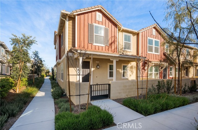 Detail Gallery Image 3 of 25 For 4215 E Carmel Privado, Ontario,  CA 91761 - 3 Beds | 2/1 Baths