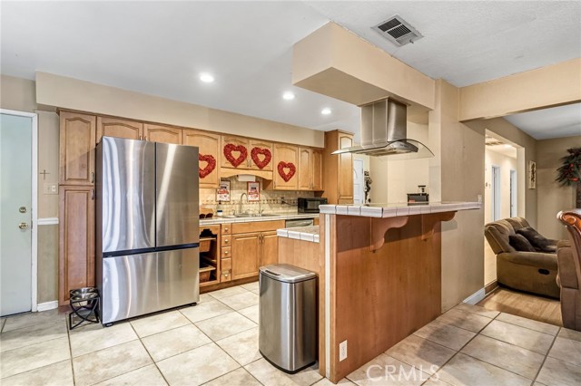 Detail Gallery Image 11 of 25 For 3849 N Stanford, Fresno,  CA 93727 - 3 Beds | 2 Baths
