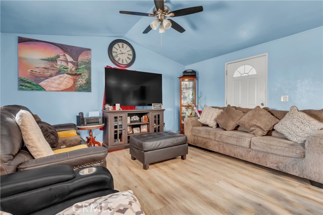 Detail Gallery Image 6 of 22 For 7887 Lampson Ave, Garden Grove,  CA 92841 - 1 Beds | 1 Baths
