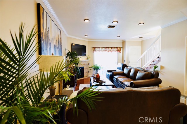 Detail Gallery Image 5 of 18 For 800 Glenway Dr #101,  Inglewood,  CA 90302 - 2 Beds | 2/1 Baths