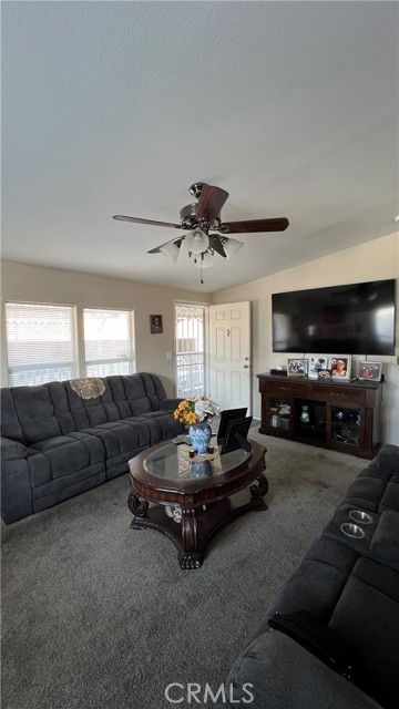 Detail Gallery Image 6 of 36 For 1456 E Philadelphia St #230,  Ontario,  CA 91761 - 3 Beds | 2 Baths