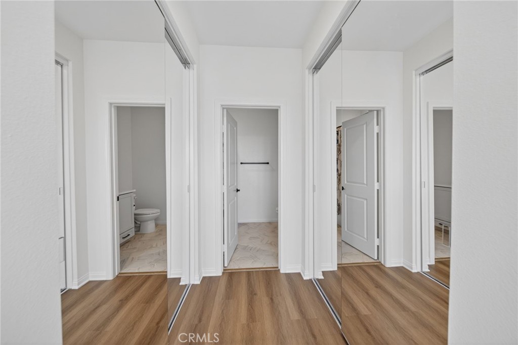 https://media.crmls.org/medias/8fb30412-a013-4aaf-a5b2-3b9ec1bdf848.jpg?preset=X-Large